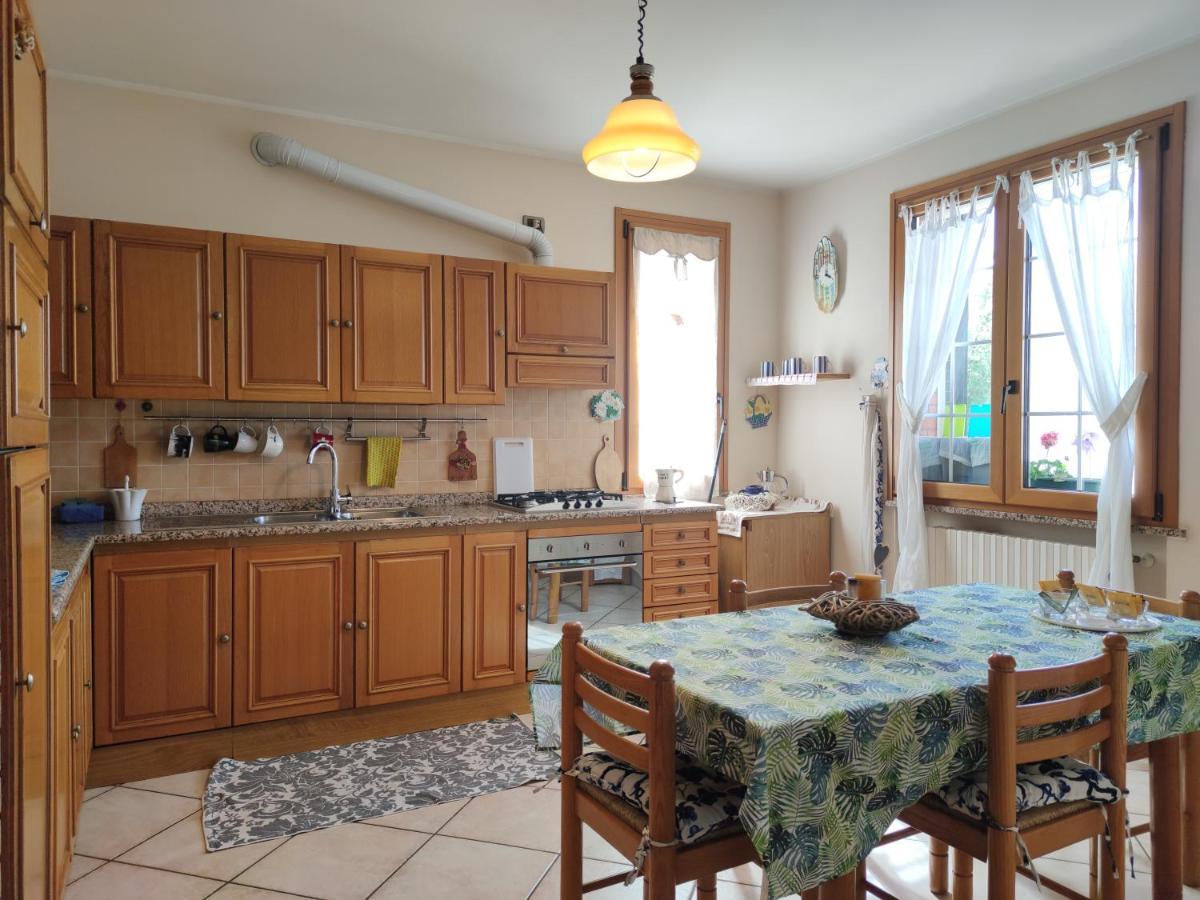 Relax In Collina A Due Passi Dal Mare Apartment Torriana Exterior foto