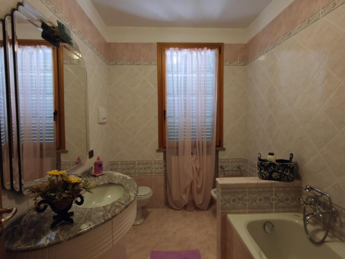 Relax In Collina A Due Passi Dal Mare Apartment Torriana Exterior foto